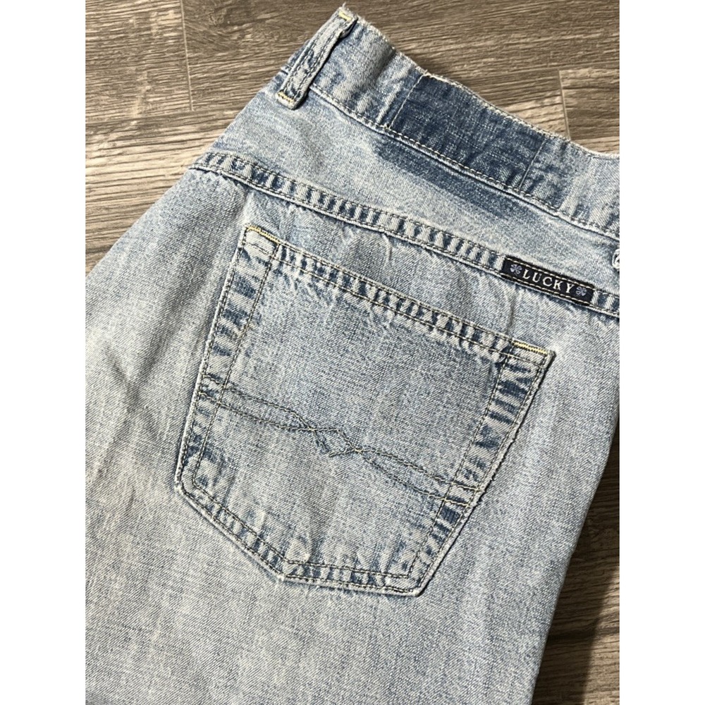 Lucky Brand Women's Vintage Y2K High Rise Straight LightWash Jeans SZ 10 (32x33)